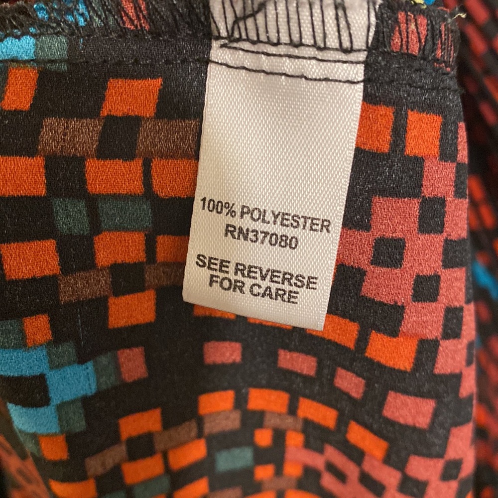 Cato Women's Pullover Plunge Crew Neck Pleated Top Geometric Tunic Size 26/28 - Picture 11 of 12